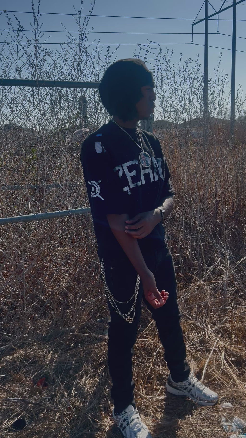 Black Zernu Cropped Tee